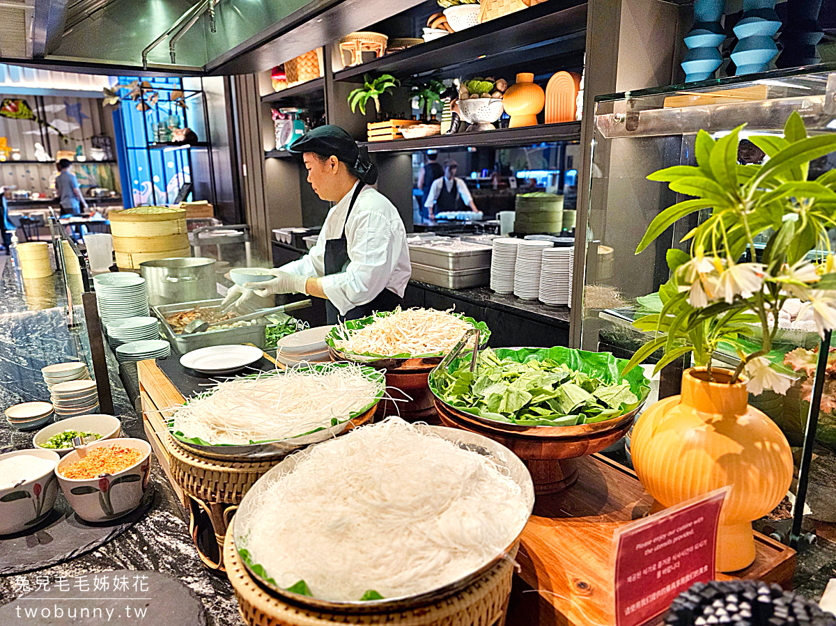 【帕亞泰易思廷大酒店 Eastin Grand Hotel Phayathai】曼谷住宿推薦｜機場快線直達、雙臥室套房、無邊際泳池 @兔兒毛毛姊妹花
