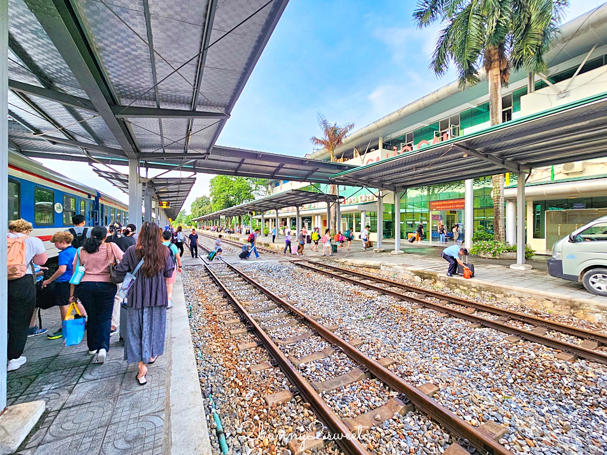 【VIC SAPA TRAIN】越南臥鋪火車開箱！河內到沙壩夜車交通、包廂設備＋搭乘攻略 @兔兒毛毛姊妹花