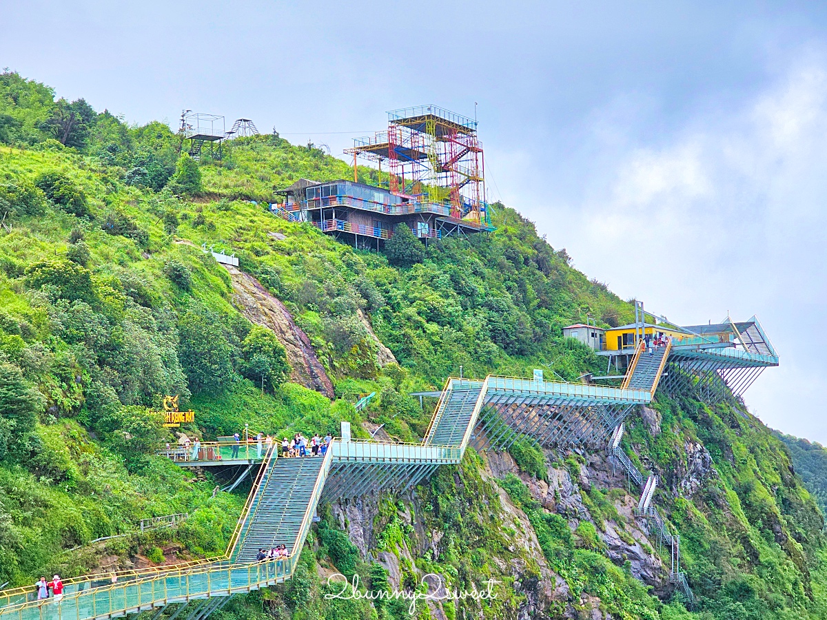 【龍雲玻璃天空步道 Rong May Glass Bridge】北越沙壩景點:世界最長玻璃橋門票交通攻略 @兔兒毛毛姊妹花 【龍雲玻璃天空步道 Rong May Glass Bridge】北越沙壩景點:世界最長玻璃橋門票交通攻略 @兔兒毛毛姊妹花