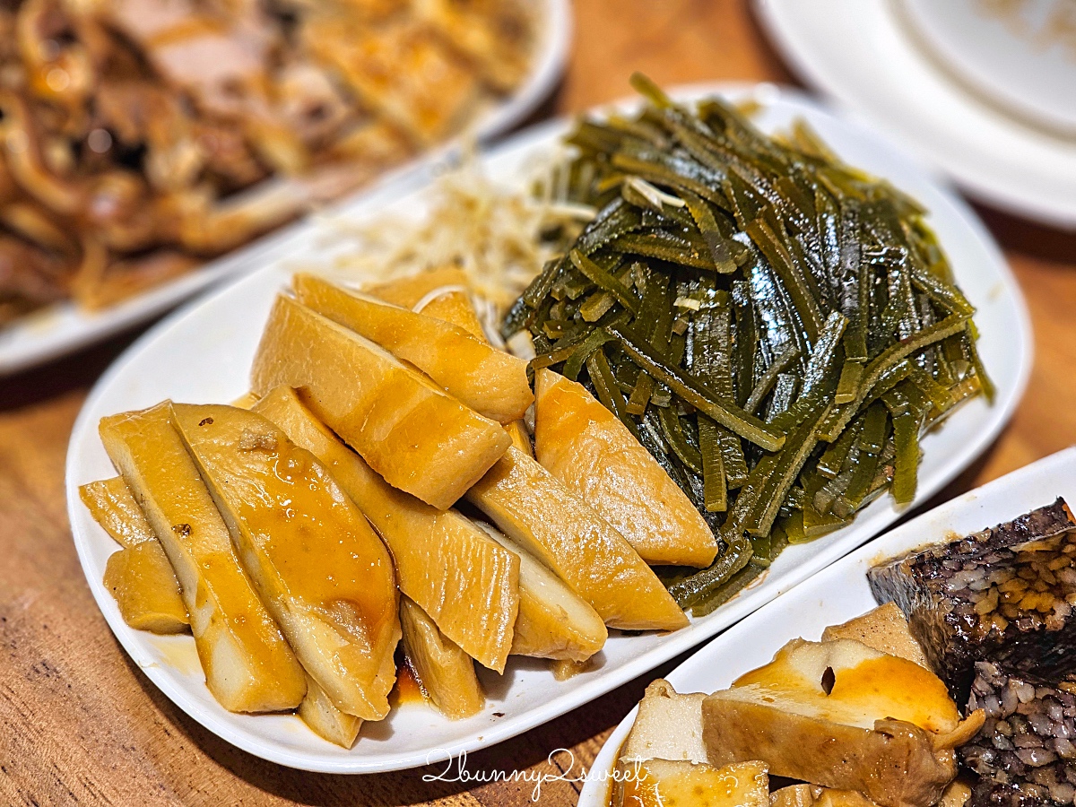善導寺美食「雙月食品社青島店」華麗回歸,連續千年米其林推薦養生湯品連外國人都愛 @兔兒毛毛姊妹花 善導寺美食「雙月食品社青島店」華麗回歸,連續千年米其林推薦養生湯品連外國人都愛 @兔兒毛毛姊妹花