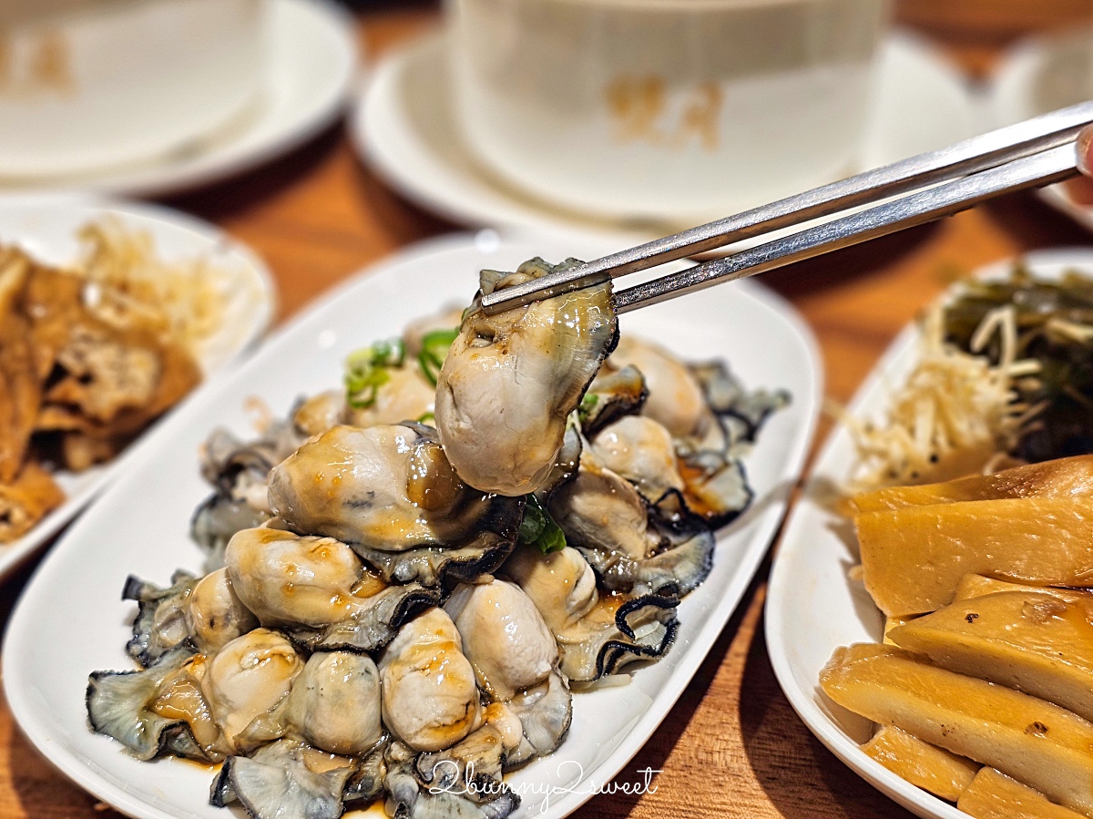 善導寺美食「雙月食品社青島店」華麗回歸,連續千年米其林推薦養生湯品連外國人都愛 @兔兒毛毛姊妹花 善導寺美食「雙月食品社青島店」華麗回歸,連續千年米其林推薦養生湯品連外國人都愛 @兔兒毛毛姊妹花