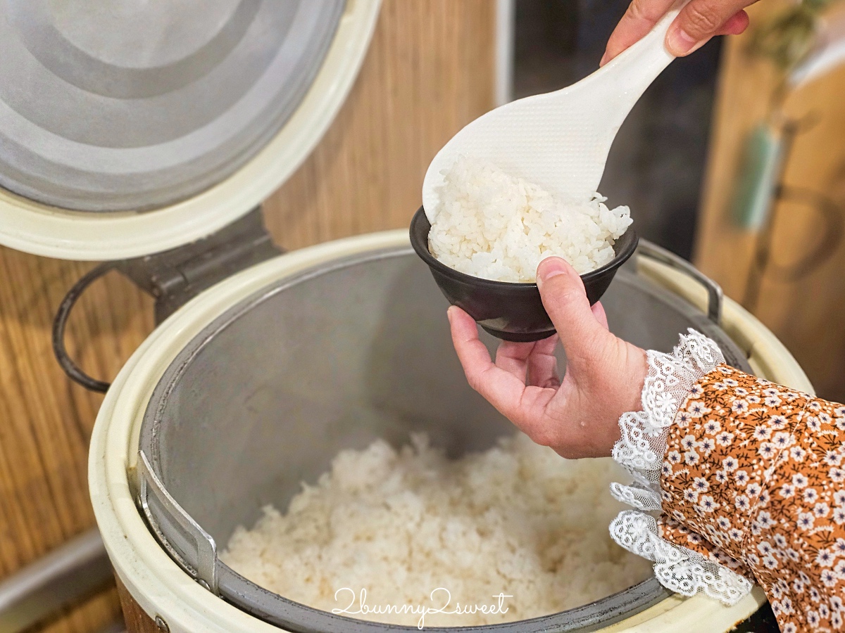 【萬里古早風味甕仔雞】北海岸萬里美食！甕仔雞、海鮮合菜，聚餐菜單攻略 @兔兒毛毛姊妹花