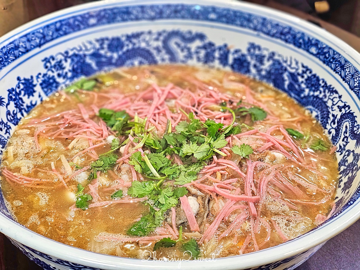 【萬里古早風味甕仔雞】北海岸萬里美食！甕仔雞、海鮮合菜，聚餐菜單攻略 @兔兒毛毛姊妹花