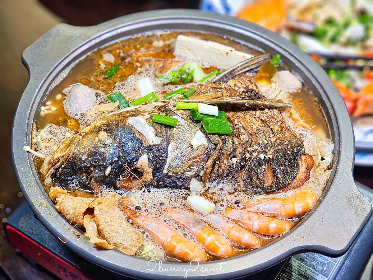 【萬里古早風味甕仔雞】北海岸萬里美食！甕仔雞、海鮮合菜，聚餐菜單攻略 @兔兒毛毛姊妹花