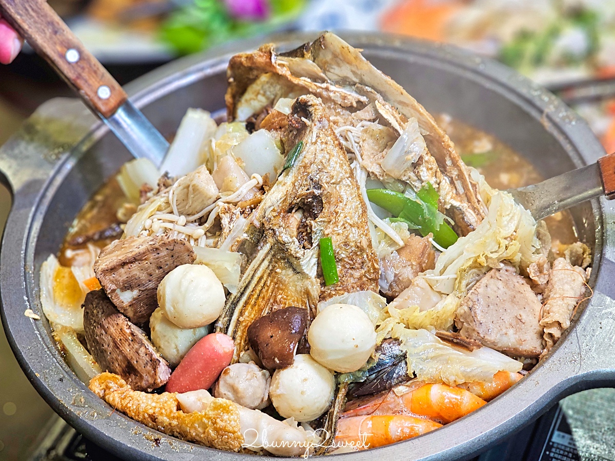 【萬里古早風味甕仔雞】北海岸萬里美食！甕仔雞、海鮮合菜，聚餐菜單攻略 @兔兒毛毛姊妹花