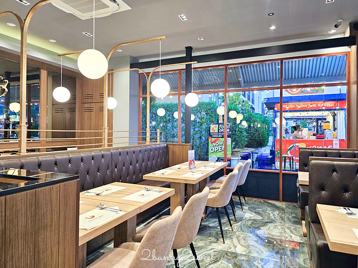 曼谷美食「Peppery Thai Bistro」河濱碼頭夜市必吃泰式海鮮餐廳 吹冷氣吃咖哩蟹超滿足 @兔兒毛毛姊妹花