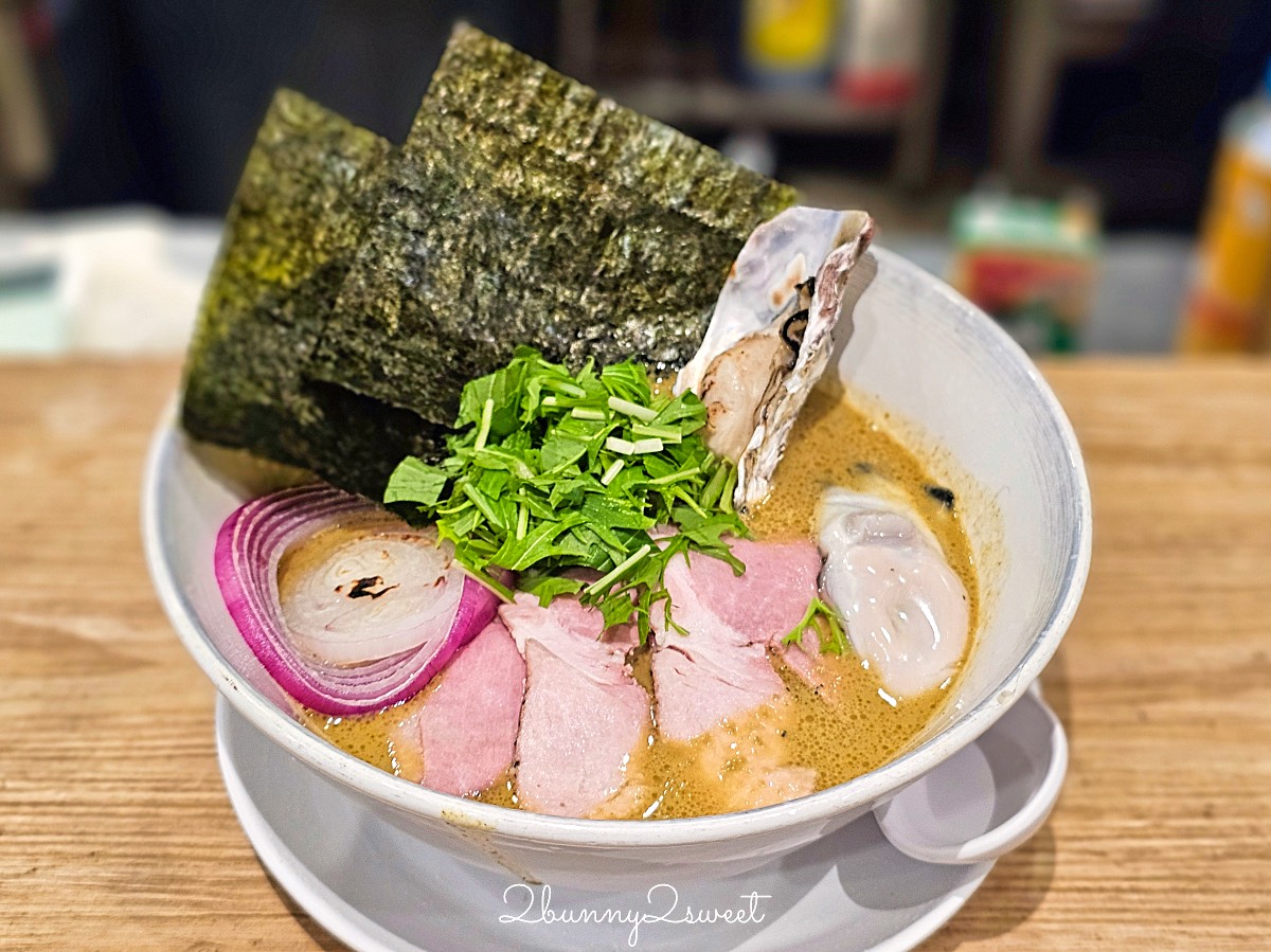 【二屋牡蠣拉麵】中山站赤峰街美食！濃厚牡蠣湯頭、免費加麵吃到飽 @兔兒毛毛姊妹花