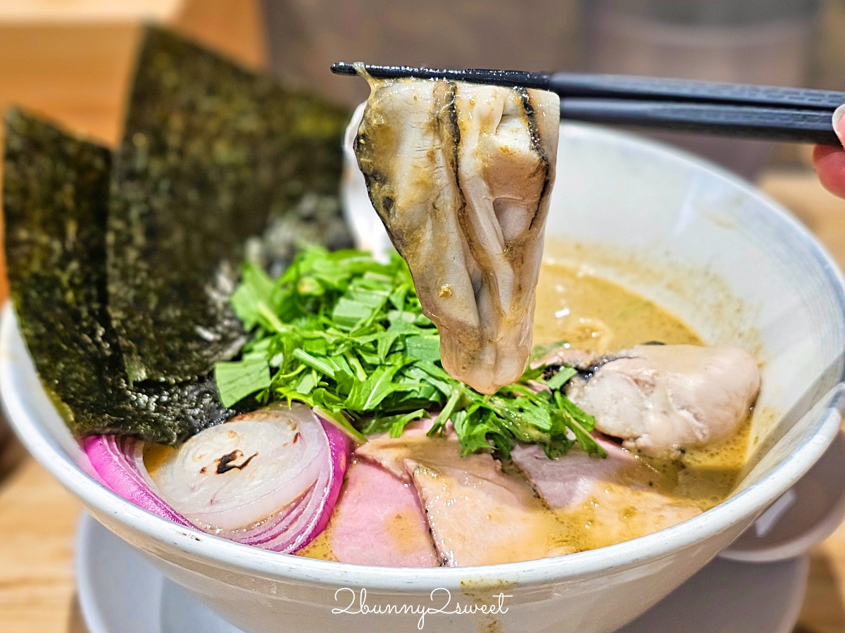 【二屋牡蠣拉麵】中山站赤峰街美食！濃厚牡蠣湯頭、免費加麵吃到飽 @兔兒毛毛姊妹花