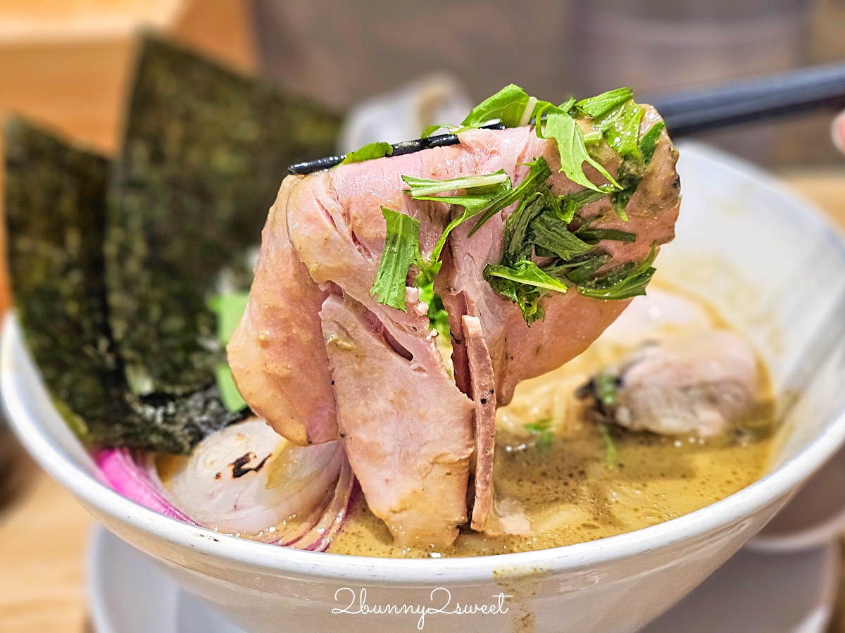 【二屋牡蠣拉麵】中山站赤峰街美食！濃厚牡蠣湯頭、免費加麵吃到飽 @兔兒毛毛姊妹花