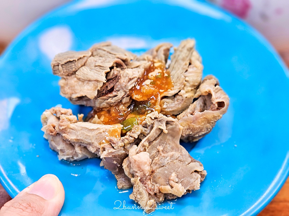 【阿蓮牛肉湯台南公園店】台南牛肉湯推薦｜溫體牛肉湯、牛燥飯吃到飽、赤崁樓美食 @兔兒毛毛姊妹花
