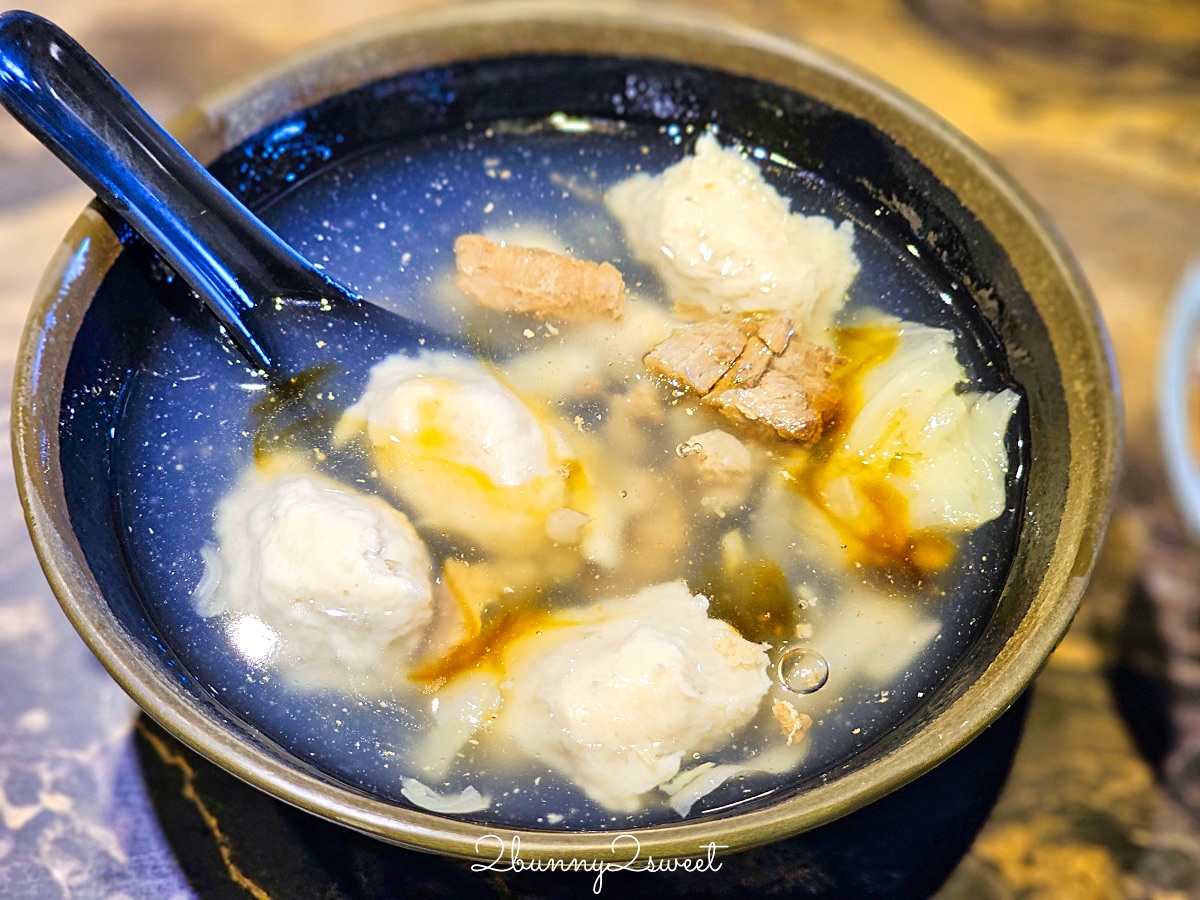 【富盛號碗粿】台南國華街美食｜70年老店碗粿、魚羹、文青新店面開箱 @兔兒毛毛姊妹花