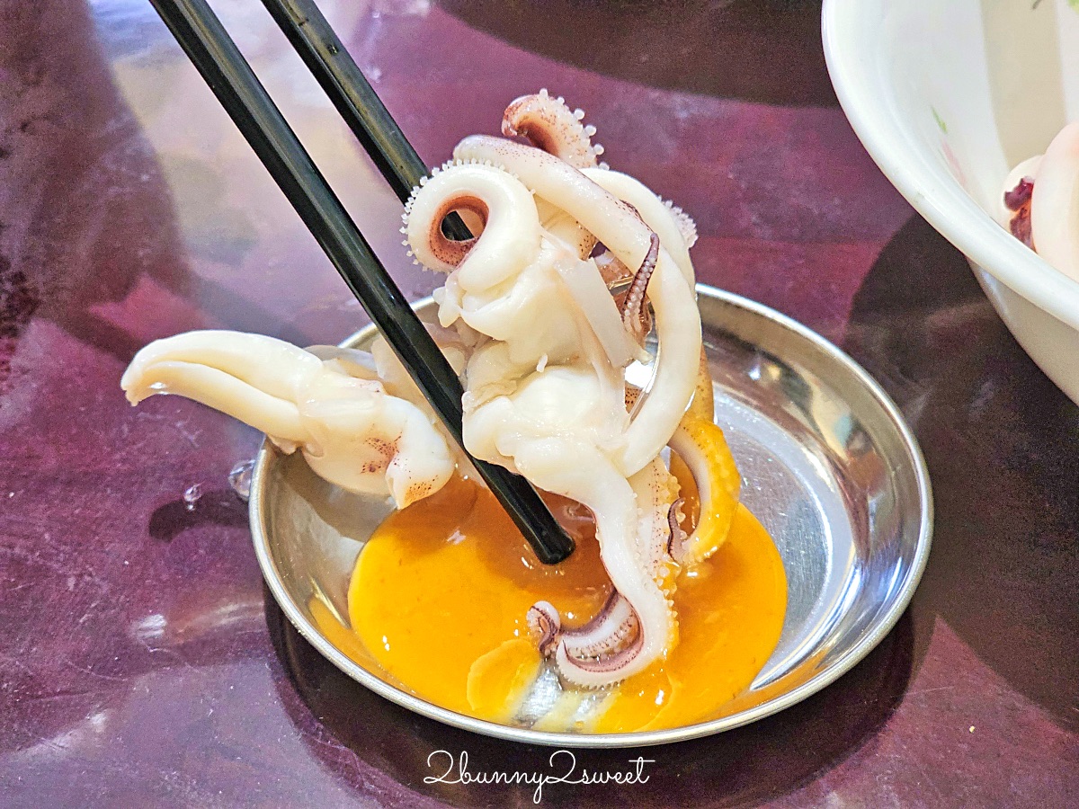 【邱家小卷米粉】台南國華街美食｜超人氣排隊名店、綜合米粉、小卷卵必吃 @兔兒毛毛姊妹花