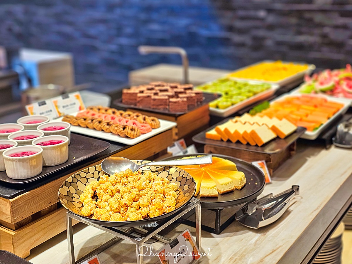 【MJ Kitchen 自助餐】國泰萬怡五星酒店吃到飽 Buffet 推薦~雪蟹腳爽吃、生啤喝到飽 @兔兒毛毛姊妹花 【MJ Kitchen 自助餐】國泰萬怡五星酒店吃到飽 Buffet 推薦~雪蟹腳爽吃、生啤喝到飽 @兔兒毛毛姊妹花