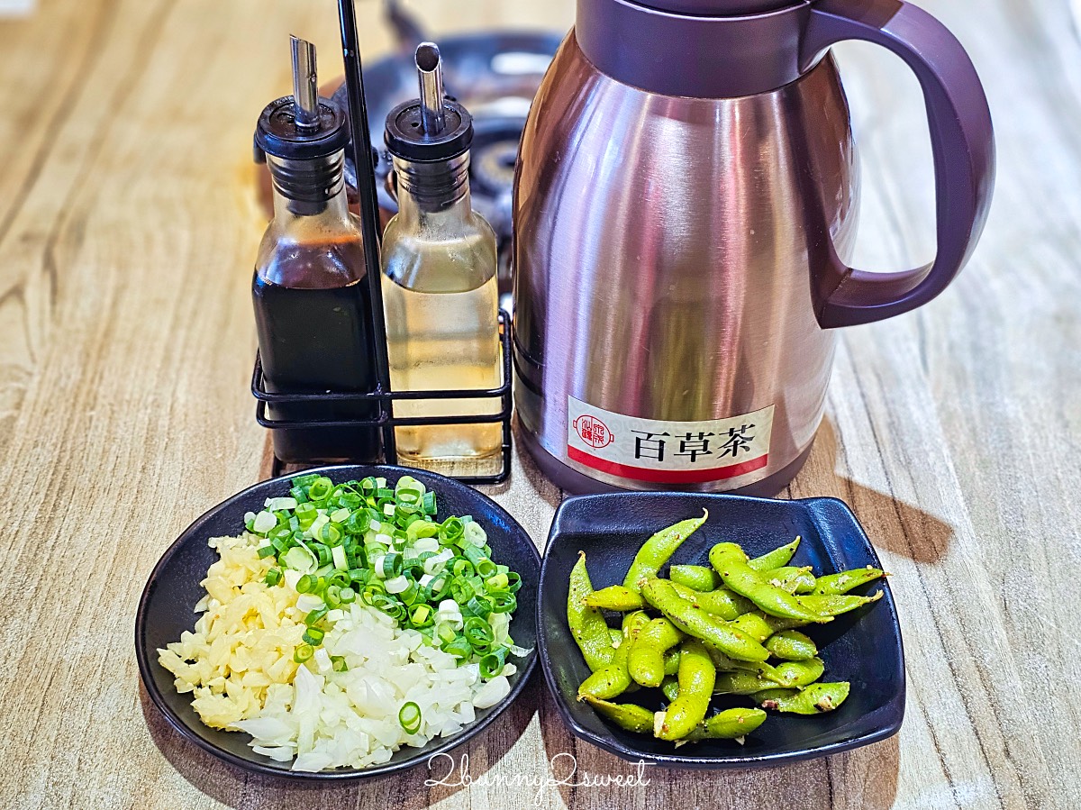 【汕頭泉成沙茶火鍋】高雄美麗島站必吃高雄沙茶火鍋創始老店,韓星也來吃 @兔兒毛毛姊妹花 【汕頭泉成沙茶火鍋】高雄美麗島站必吃高雄沙茶火鍋創始老店,韓星也來吃 @兔兒毛毛姊妹花