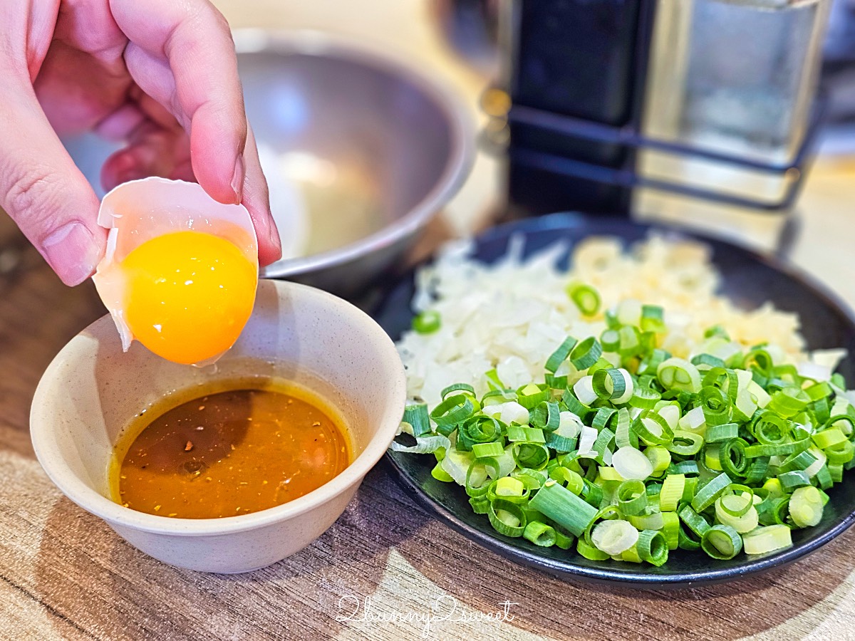 【汕頭泉成沙茶火鍋】高雄美麗島站必吃高雄沙茶火鍋創始老店,韓星也來吃 @兔兒毛毛姊妹花 【汕頭泉成沙茶火鍋】高雄美麗島站必吃高雄沙茶火鍋創始老店,韓星也來吃 @兔兒毛毛姊妹花