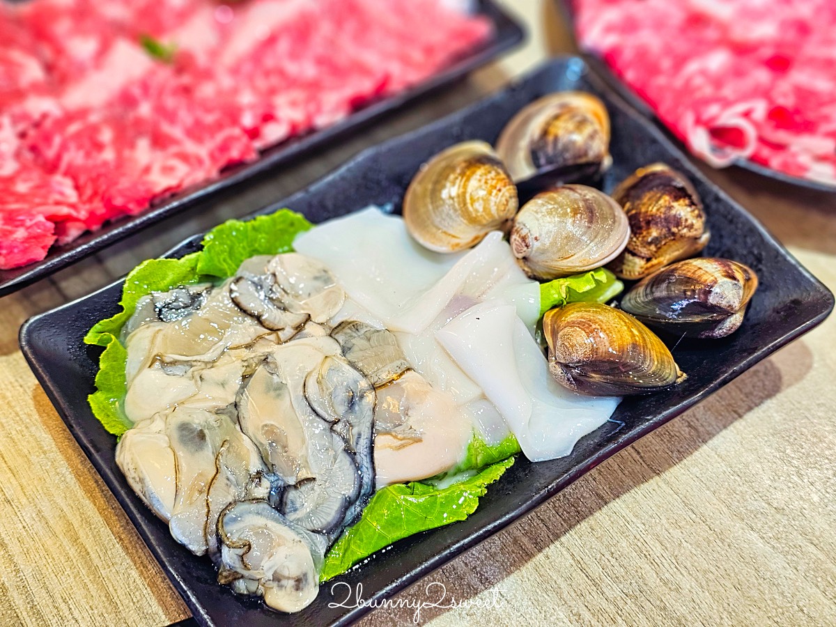 【汕頭泉成沙茶火鍋】高雄美麗島站必吃高雄沙茶火鍋創始老店,韓星也來吃 @兔兒毛毛姊妹花 【汕頭泉成沙茶火鍋】高雄美麗島站必吃高雄沙茶火鍋創始老店,韓星也來吃 @兔兒毛毛姊妹花
