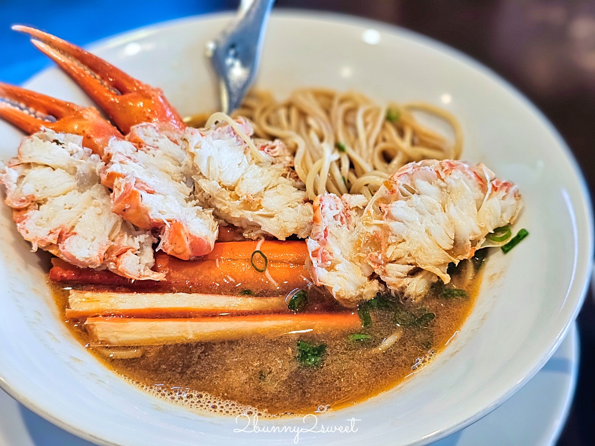 【丸八屋】鳥取米子機場必吃美食！紅楚蟹拉麵、螃蟹丼飯，米子鬼太郎機場餐廳推薦｜まるはち屋 @兔兒毛毛姊妹花