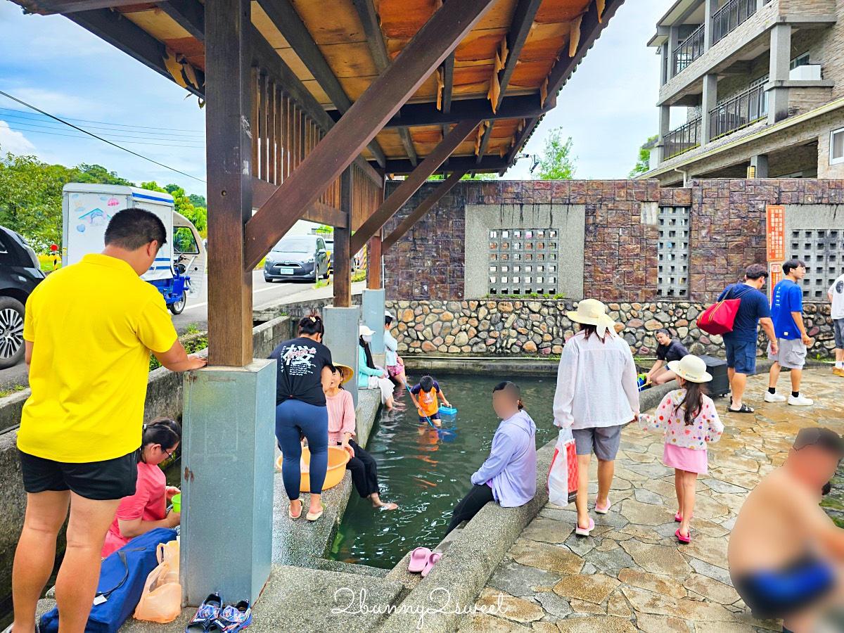 【螃蟹冒泡】宜蘭員山免費湧泉戲水池,迷你滑水道+免費淋浴間超佛心 @兔兒毛毛姊妹花 【螃蟹冒泡】宜蘭員山免費湧泉戲水池,迷你滑水道+免費淋浴間超佛心 @兔兒毛毛姊妹花