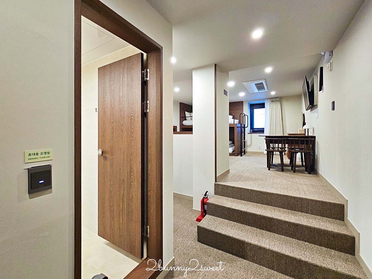 【明洞莊飯店 HOTEL MYEONGDONGJANG】首爾明洞住宿推薦｜下樓就是明洞商圈、大空間四人房、高CP值飯店 @兔兒毛毛姊妹花