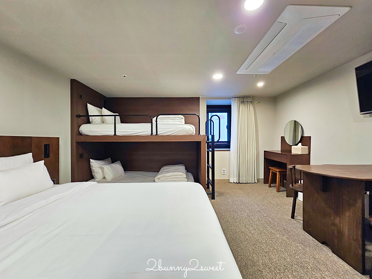 【明洞莊飯店 HOTEL MYEONGDONGJANG】首爾明洞住宿推薦｜下樓就是明洞商圈、大空間四人房、高CP值飯店 @兔兒毛毛姊妹花