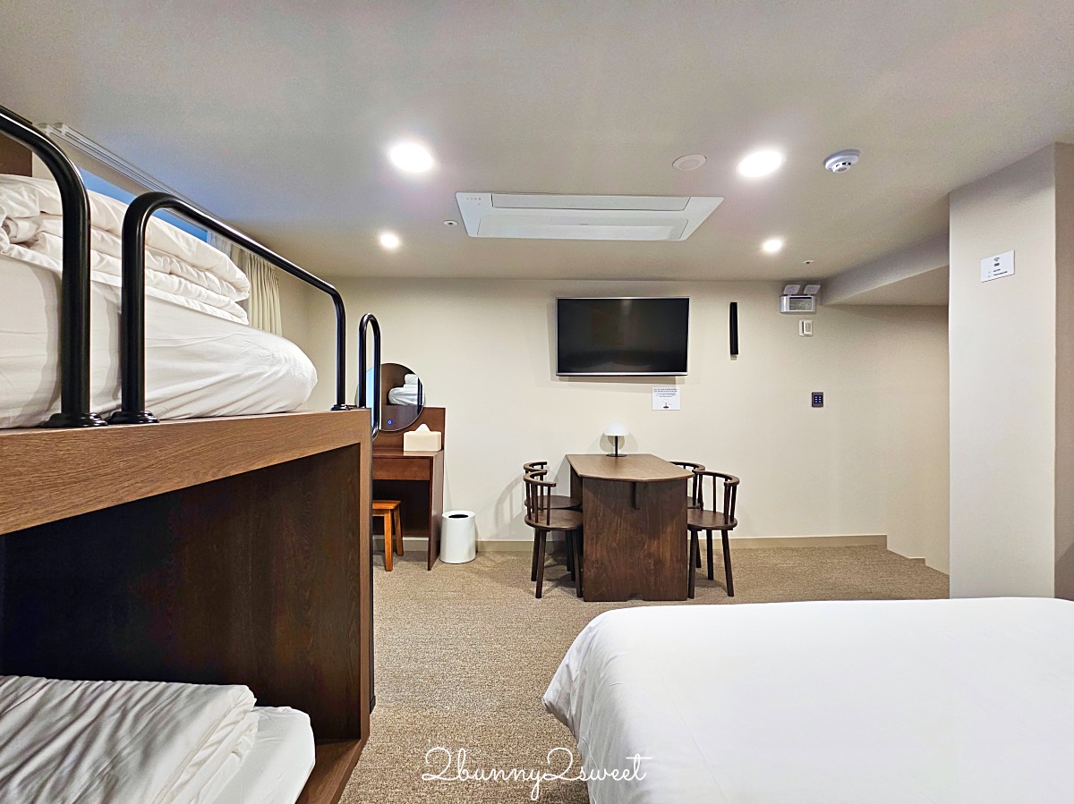 【明洞莊飯店 HOTEL MYEONGDONGJANG】首爾明洞住宿推薦｜下樓就是明洞商圈、大空間四人房、高CP值飯店 @兔兒毛毛姊妹花