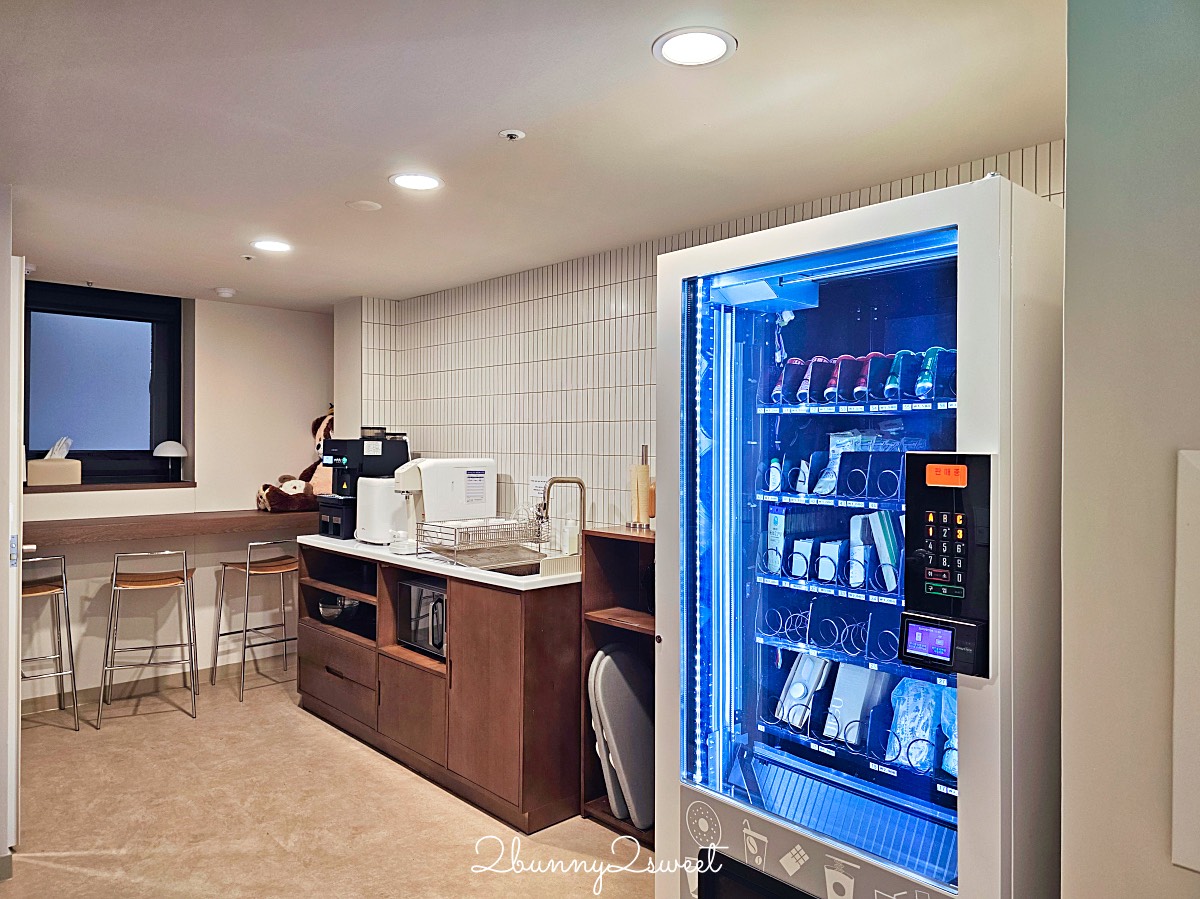 【明洞莊飯店 HOTEL MYEONGDONGJANG】首爾明洞住宿推薦｜下樓就是明洞商圈、大空間四人房、高CP值飯店 @兔兒毛毛姊妹花