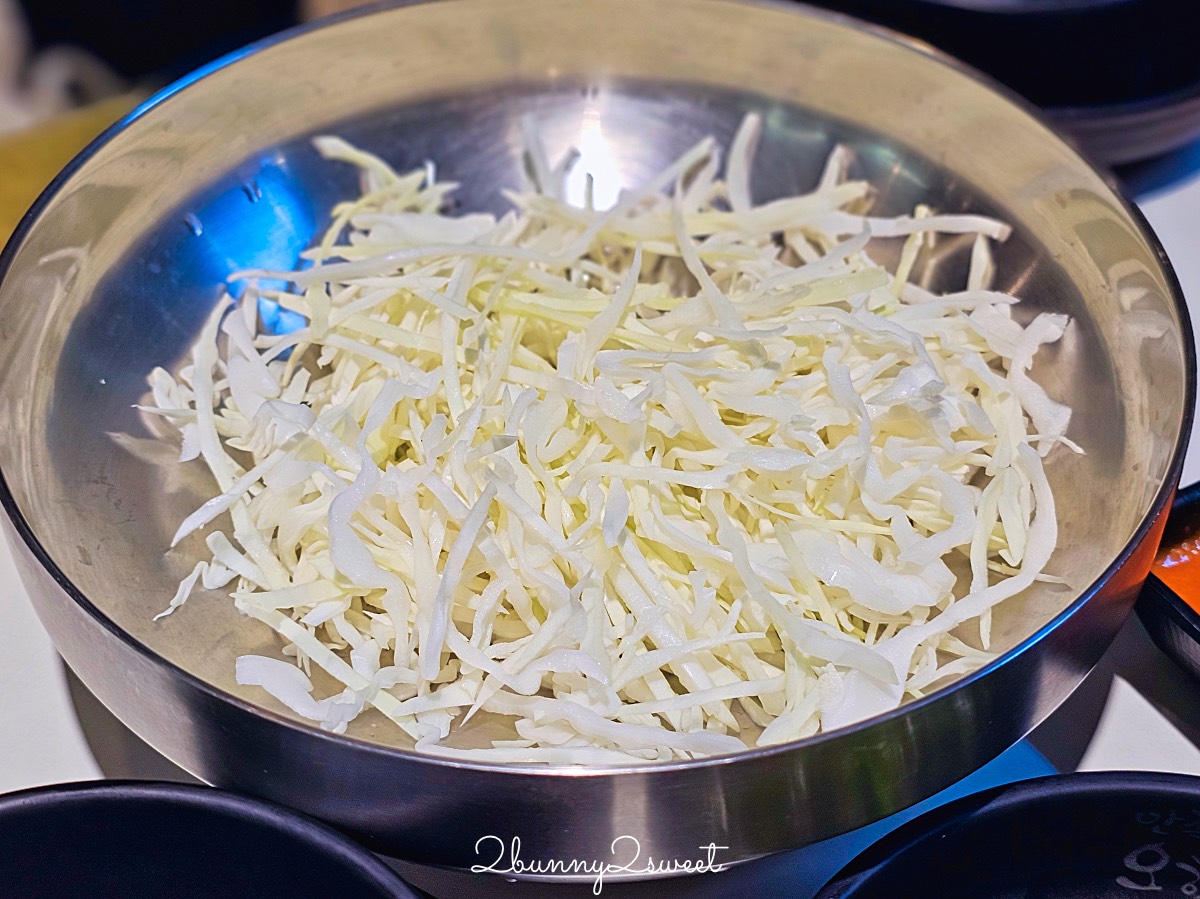 【滿足五香豬腳】首爾東大門美食推薦｜米其林必比登韓式豬腳、菜單、必點餐點 @兔兒毛毛姊妹花