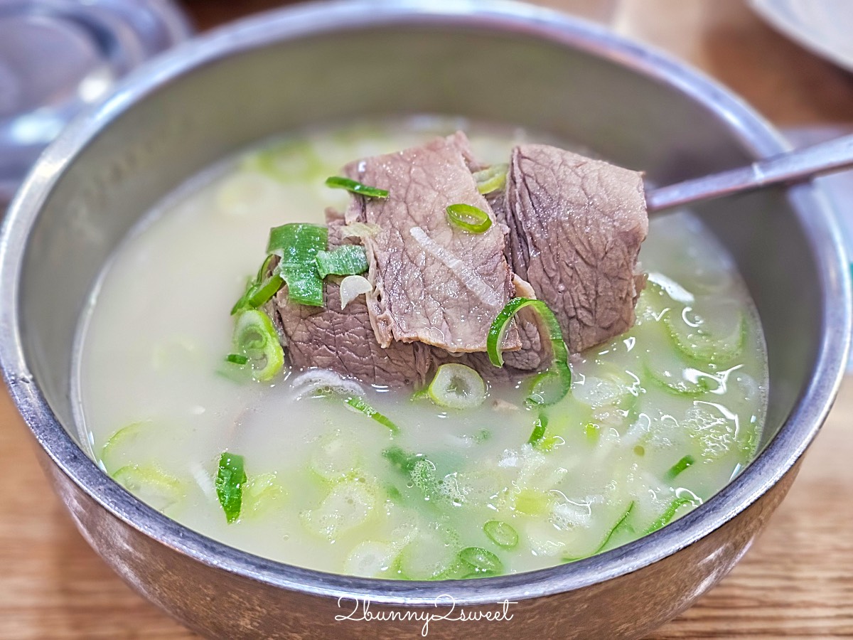 【神仙雪濃湯明洞店】首爾明洞美食推薦！牛骨雪濃湯＋排骨雪濃湯，早餐8:00開吃 @兔兒毛毛姊妹花