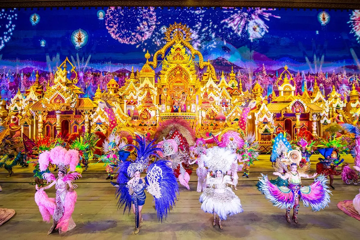 【Carnival Magic Phuket】普吉夢幻嘉年華魔法樂園攻略，花車遊行門票、表演與交通整理 @兔兒毛毛姊妹花