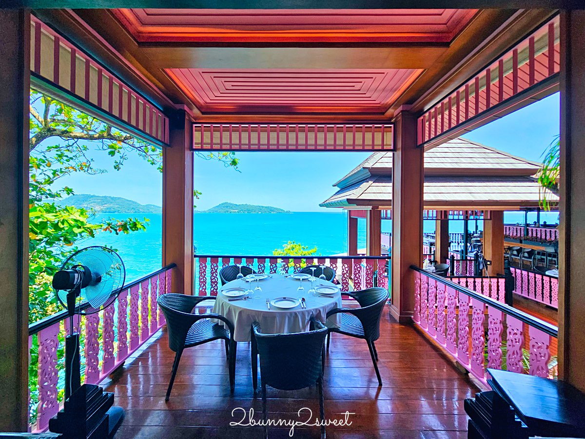 【Baan Rim Pa】普吉島懸崖海景餐廳推薦｜安達曼海夕陽第一排、米其林推薦泰式料理 @兔兒毛毛姊妹花