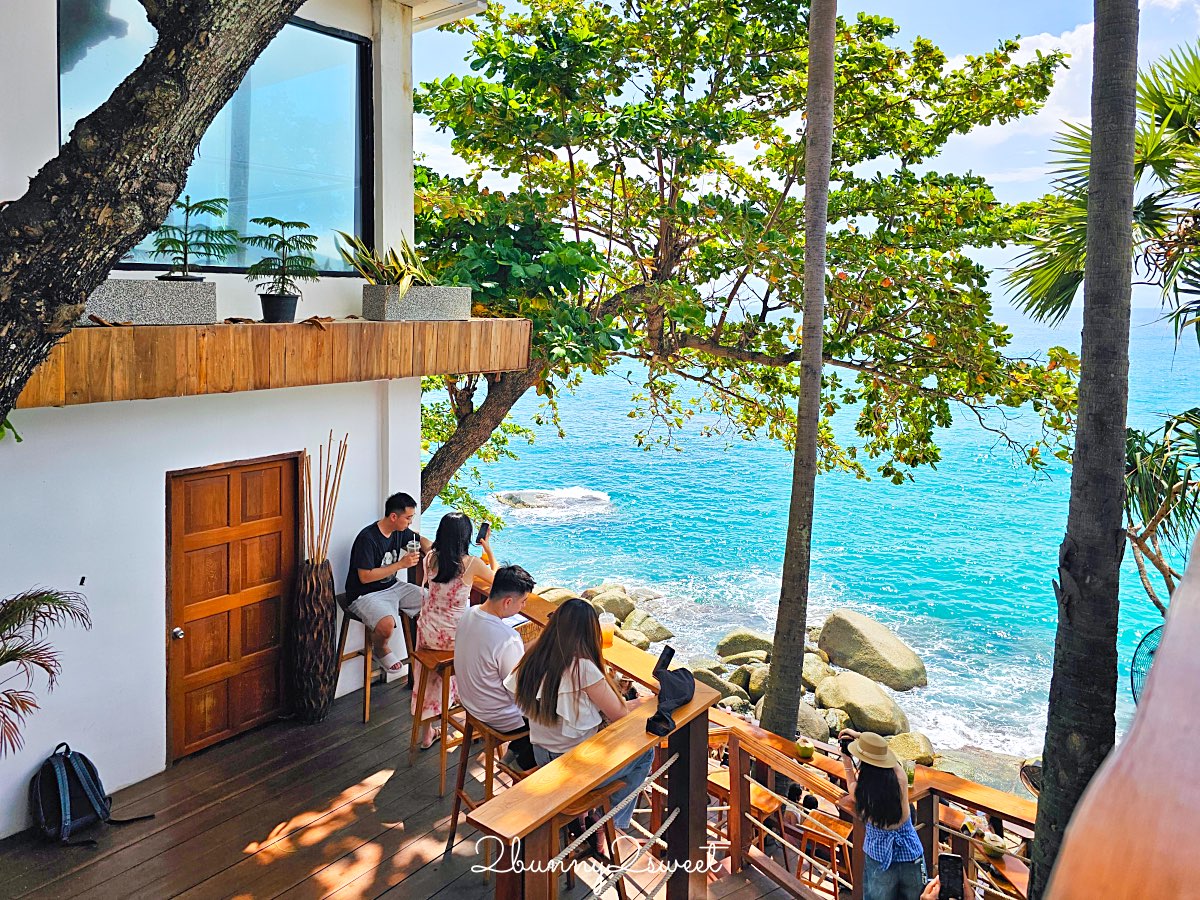 【The Commune Terrace & Bar】普吉島海景咖啡廳推薦!懸崖露台、無敵夕陽、交通攻略一次看 @兔兒毛毛姊妹花 【The Commune Terrace & Bar】普吉島海景咖啡廳推薦!懸崖露台、無敵夕陽、交通攻略一次看 @兔兒毛毛姊妹花