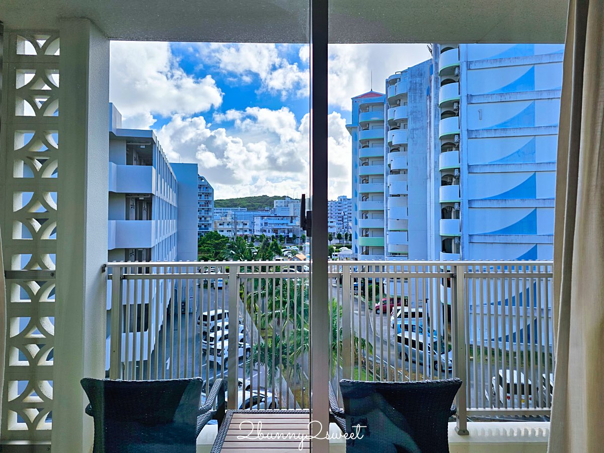 【沖繩北谷柔婕閣酒店 La’gent Hotel Okinawa Chatan】美國村住宿推薦！親子四人房、早餐＋停車攻略 @兔兒毛毛姊妹花