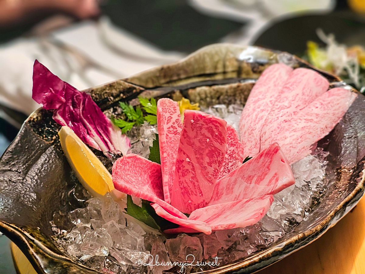日本沖繩【炭火焼肉専門店 牛皇】和牛高級燒肉餐廳：極致奢華的頂級燒肉饗宴 @兔兒毛毛姊妹花