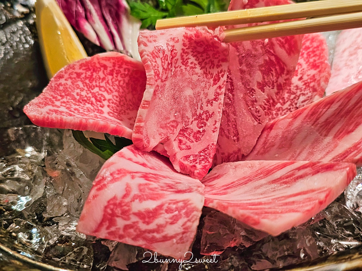 日本沖繩【炭火焼肉専門店 牛皇】和牛高級燒肉餐廳：極致奢華的頂級燒肉饗宴 @兔兒毛毛姊妹花