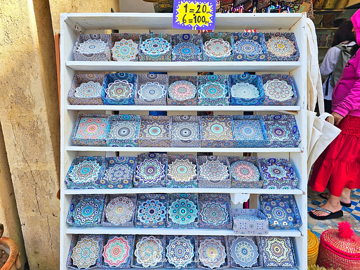 【摩洛哥必買手工藝品推薦】10大傳統工藝寶藏：地毯、皮革、陶盤、銀飾通通想搬回家！ @兔兒毛毛姊妹花