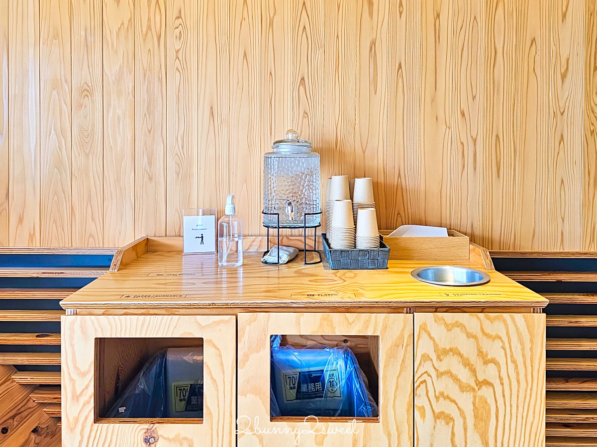 【Takahama Caf&eacute; 高濱咖啡】鳥取砂丘咖啡廳推薦｜隈研吾設計、砂丘景觀露台、菜單美食一次看 @兔兒毛毛姊妹花