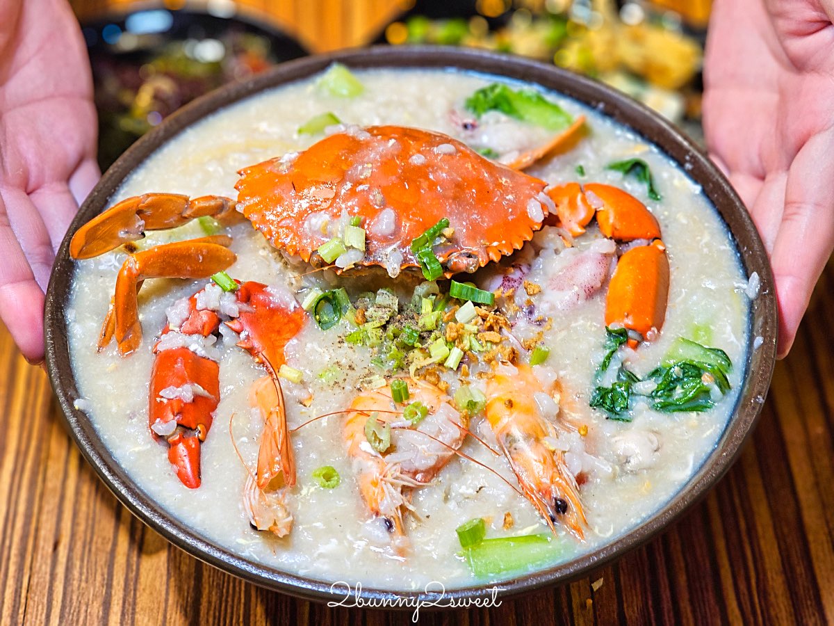 【金山大碗螃蟹】金山老街美食！大碗海鮮粥、萬里蟹澎湃上桌，排隊也要吃 @兔兒毛毛姊妹花