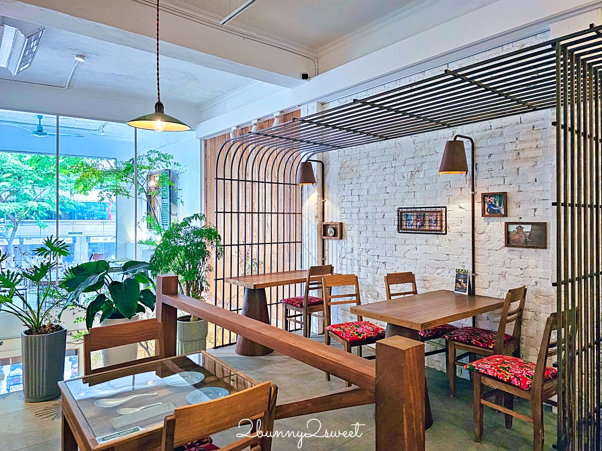 【共咖啡 Cộng C&agrave; Ph&ecirc; 台北光復南店】松山美食越南椰子咖啡推薦，復古軍風咖啡廳評價 @兔兒毛毛姊妹花