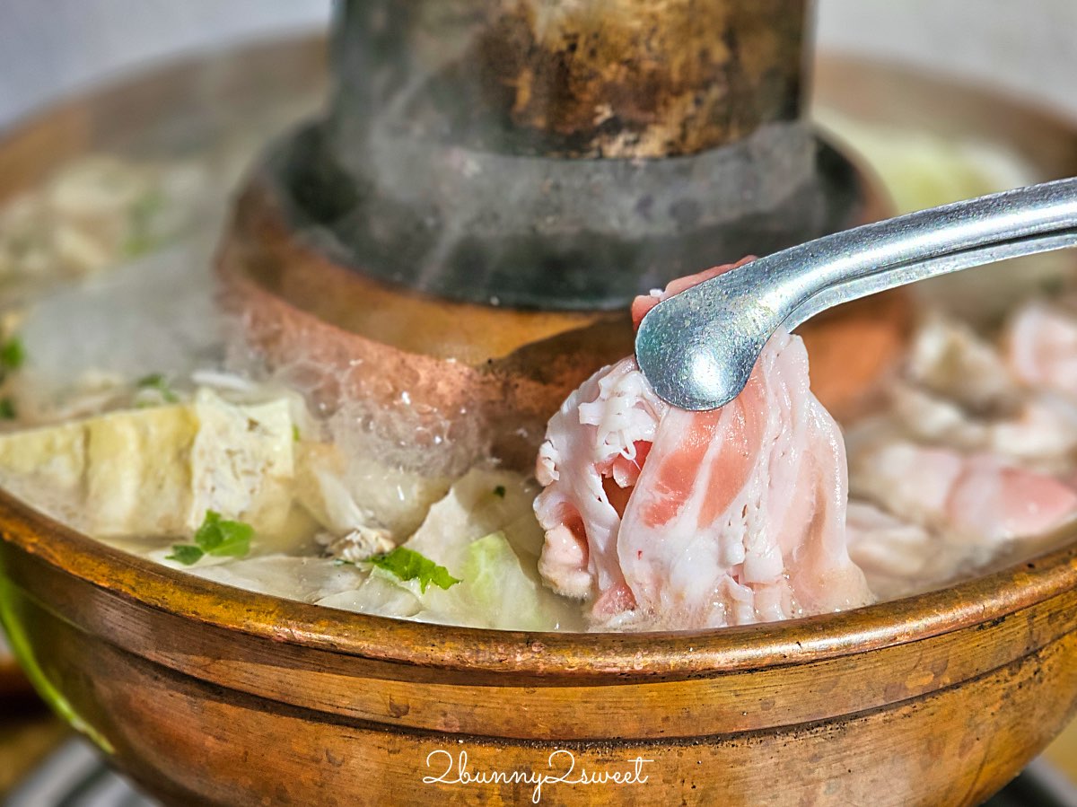 【唐宮蒙古烤肉酸菜白肉餐廳】台北老字號吃到飽，蒙古烤肉＋酸菜白肉鍋一次滿足 @兔兒毛毛姊妹花