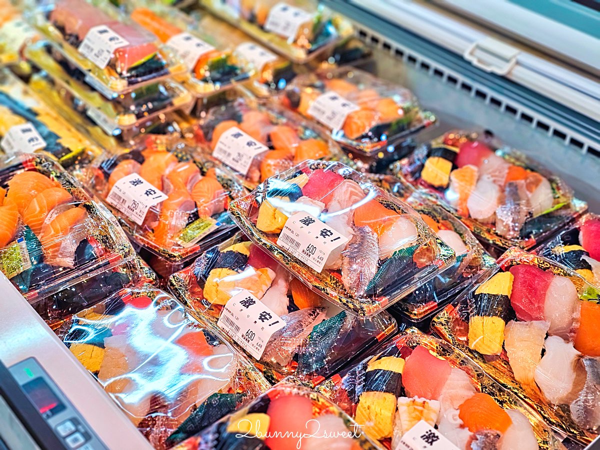 【沖繩泊港漁市場】那霸海鮮必吃攻略｜必吃鮪魚生魚片、夜光貝、炭烤虎蝦，推薦中真水產 @兔兒毛毛姊妹花