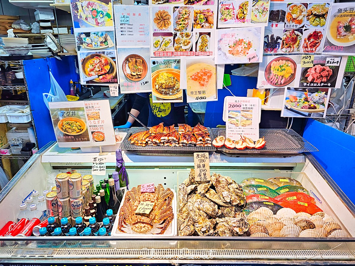 【沖繩泊港漁市場】那霸海鮮必吃攻略｜必吃鮪魚生魚片、夜光貝、炭烤虎蝦，推薦中真水產 @兔兒毛毛姊妹花