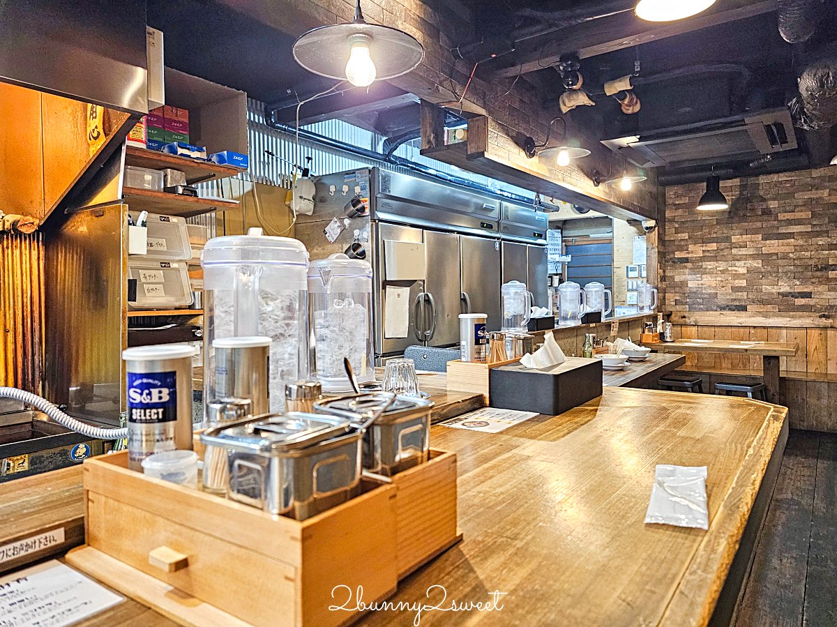 【ラーメンムギュVOL.2 烏丸蛸薬師店】京都雞白湯拉麵推薦｜巷弄隱藏名店，白醬油拉麵必吃 @兔兒毛毛姊妹花