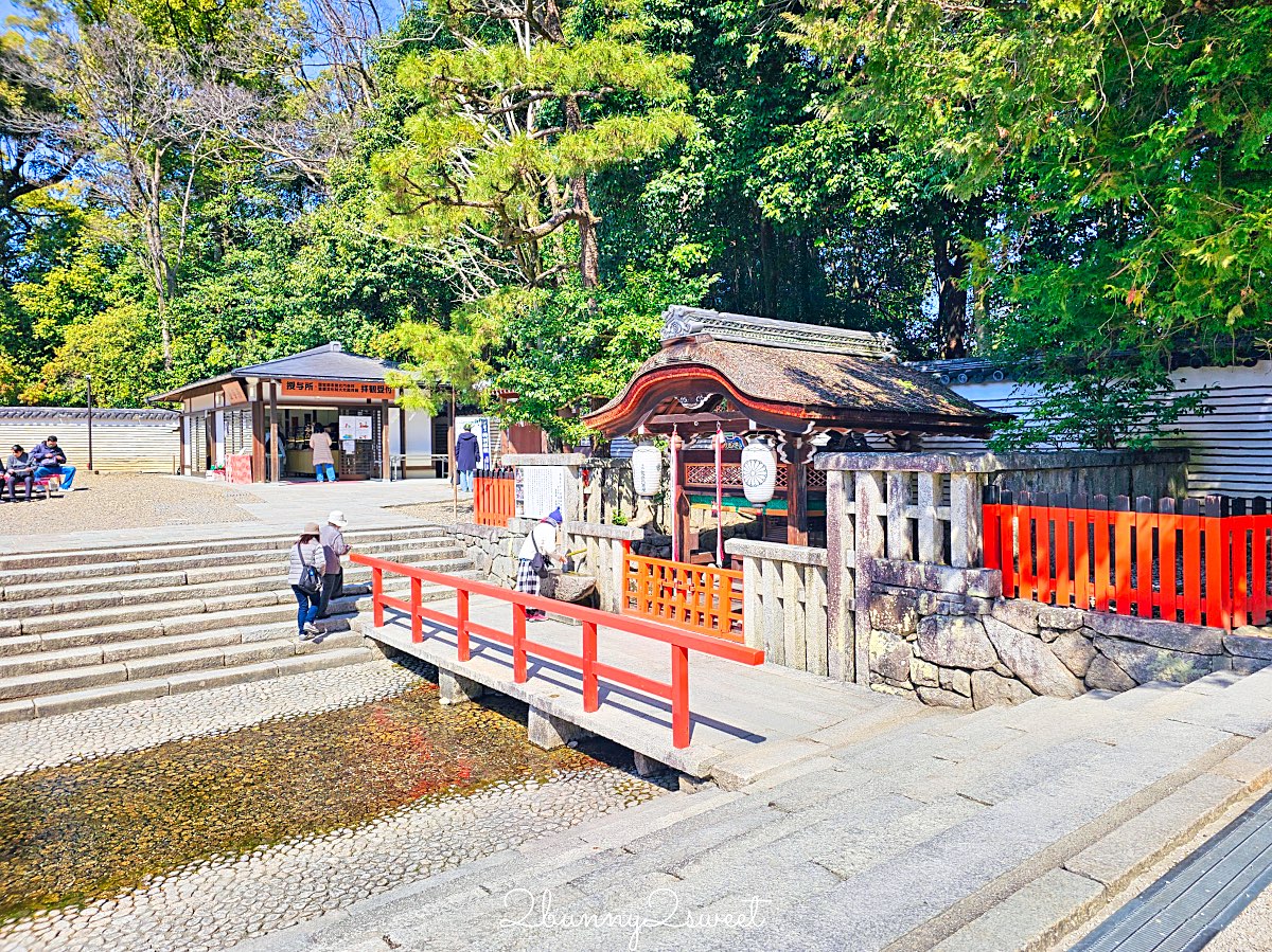 【京都下鴨神社】世界遺產賀茂御祖神社、糺之森散步、河合神社美人祈願與人氣刺繡御守 @兔兒毛毛姊妹花