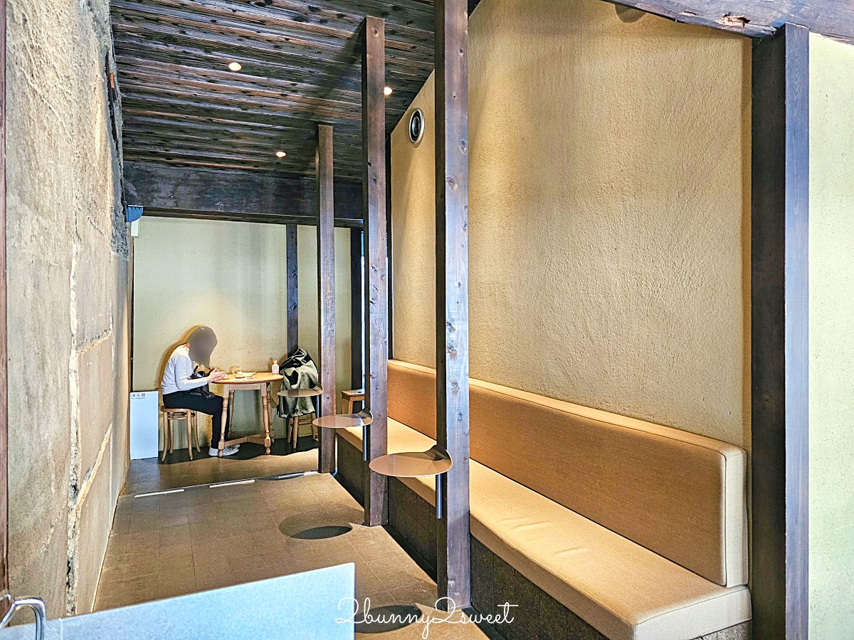 【Blue Bottle Coffee Kyoto Rokkaku】京都藍瓶咖啡六角店|百年町家咖啡館、自行車行共存,京都必訪咖啡店 @兔兒毛毛姊妹花 【Blue Bottle Coffee Kyoto Rokkaku】京都藍瓶咖啡六角店|百年町家咖啡館、自行車行共存,京都必訪咖啡店 @兔兒毛毛姊妹花