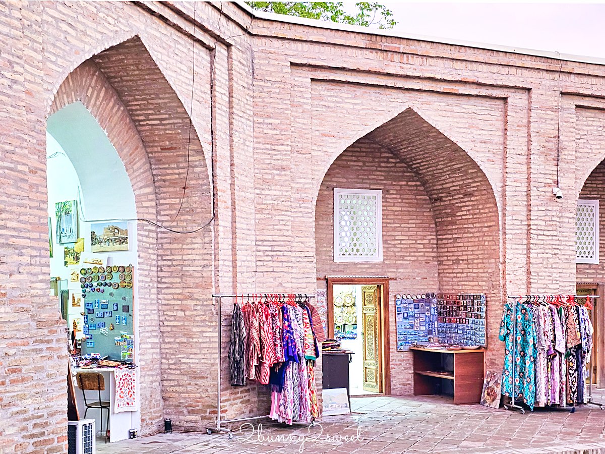 【哈茲拉提&middot;伊瑪目建築群 Hazrati Imam Complex】烏茲別克塔什干景點，親眼見證世界最古老古蘭經 @兔兒毛毛姊妹花