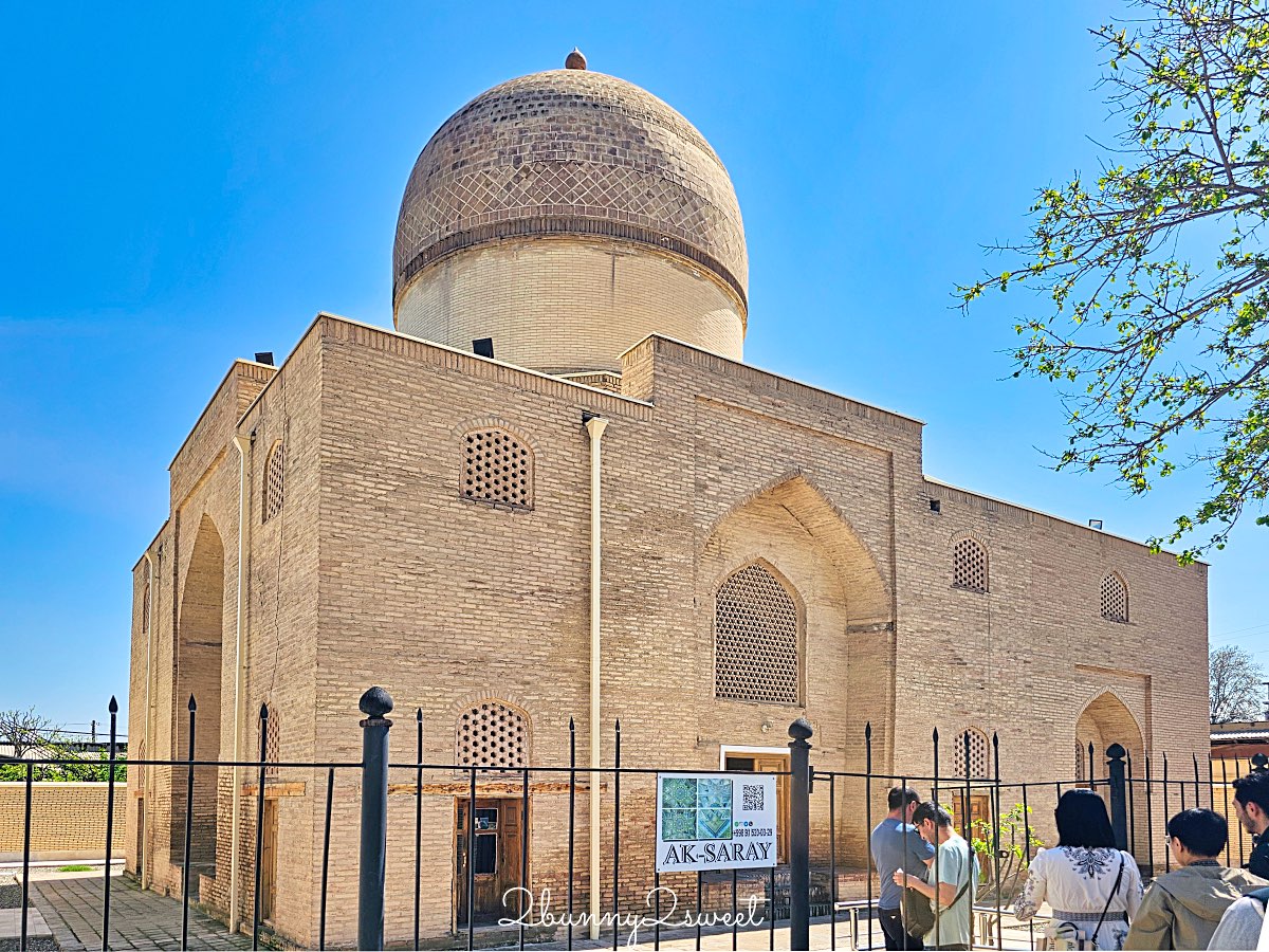 【阿克薩萊陵墓 Aksaray Mausoleum】撒馬爾罕隱藏景點|低調外觀藏著金碧輝煌穹頂 @兔兒毛毛姊妹花 【阿克薩萊陵墓 Aksaray Mausoleum】撒馬爾罕隱藏景點|低調外觀藏著金碧輝煌穹頂 @兔兒毛毛姊妹花