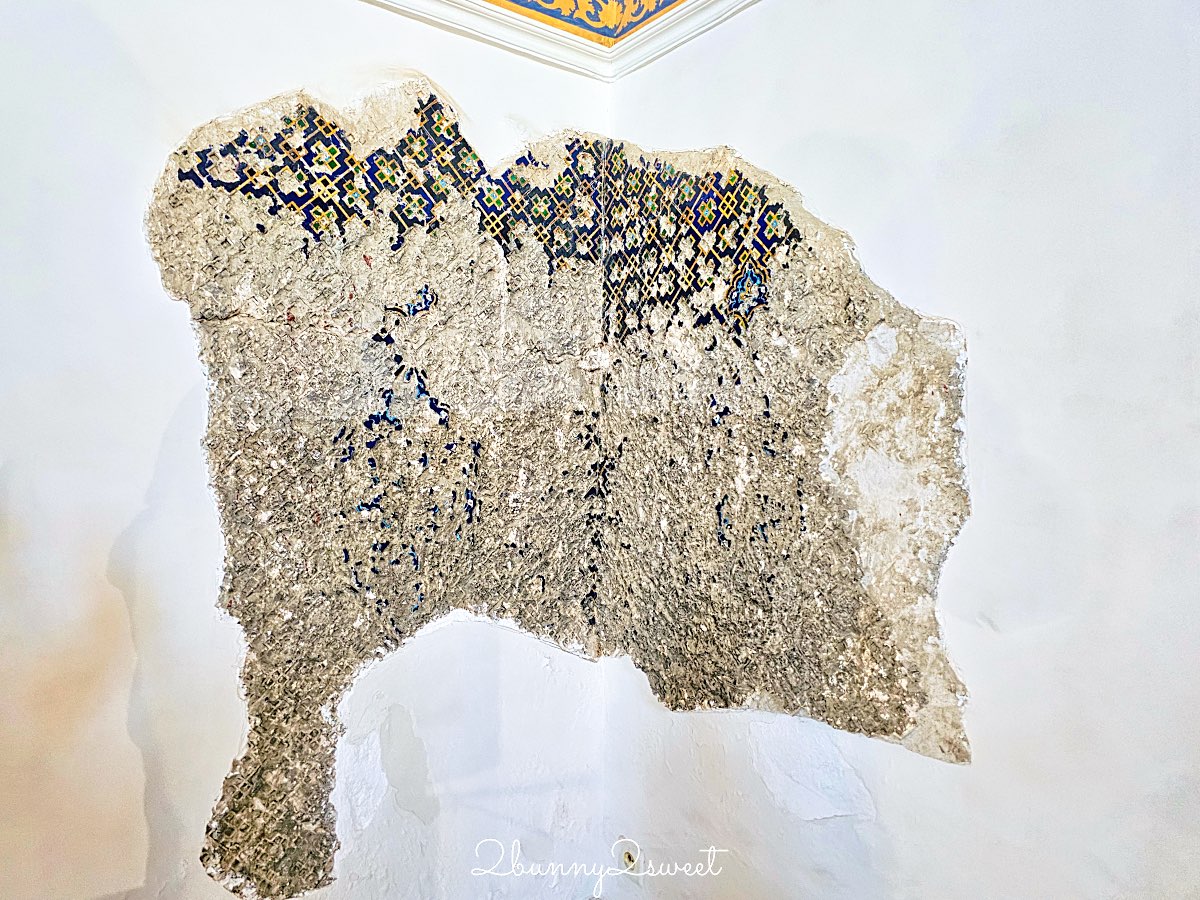 【阿克薩萊陵墓 Aksaray Mausoleum】撒馬爾罕隱藏景點|低調外觀藏著金碧輝煌穹頂 @兔兒毛毛姊妹花 【阿克薩萊陵墓 Aksaray Mausoleum】撒馬爾罕隱藏景點|低調外觀藏著金碧輝煌穹頂 @兔兒毛毛姊妹花