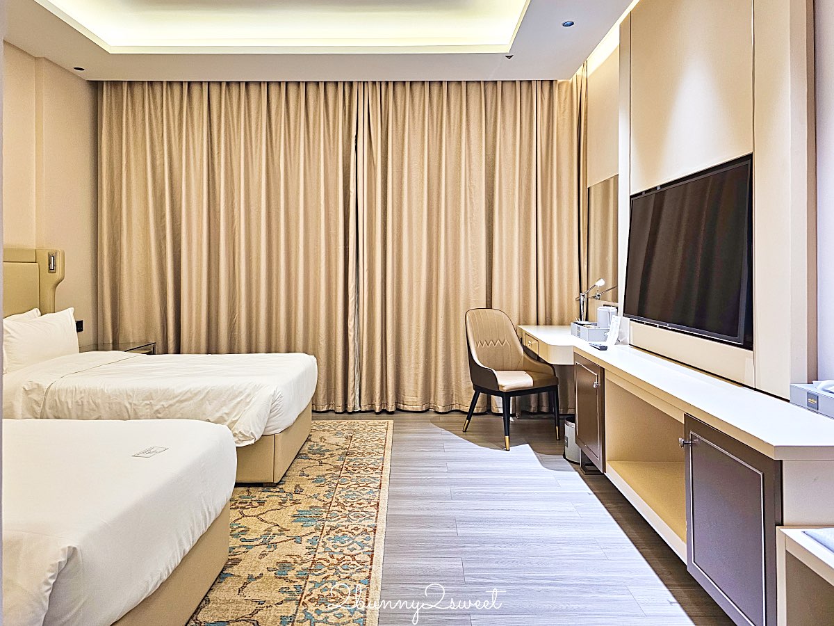 烏茲別克住宿【撒馬爾罕瑞享酒店 M&ouml;venpick Samarkand】交通便利、早餐超豐富的五星首選 @兔兒毛毛姊妹花