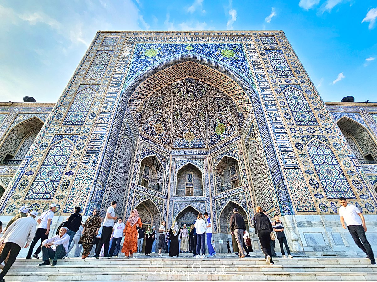 【雷吉斯坦廣場 Registan Square】撒馬爾罕必訪地標,三大學院、門票交通、夜景燈光秀、換裝體驗全攻略 @兔兒毛毛姊妹花 【雷吉斯坦廣場 Registan Square】撒馬爾罕必訪地標,三大學院、門票交通、夜景燈光秀、換裝體驗全攻略 @兔兒毛毛姊妹花