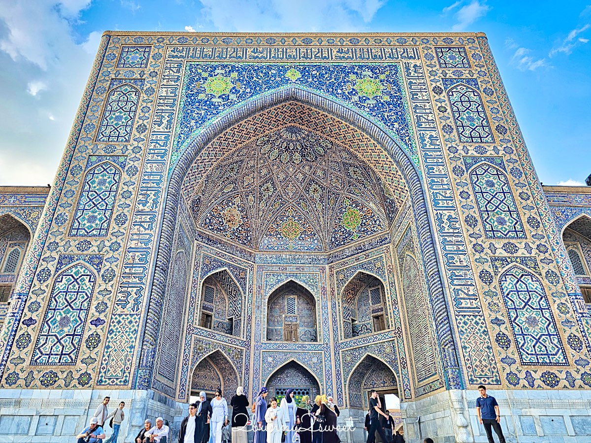 【雷吉斯坦廣場 Registan Square】撒馬爾罕必訪地標,三大學院、門票交通、夜景燈光秀、換裝體驗全攻略 @兔兒毛毛姊妹花 【雷吉斯坦廣場 Registan Square】撒馬爾罕必訪地標,三大學院、門票交通、夜景燈光秀、換裝體驗全攻略 @兔兒毛毛姊妹花